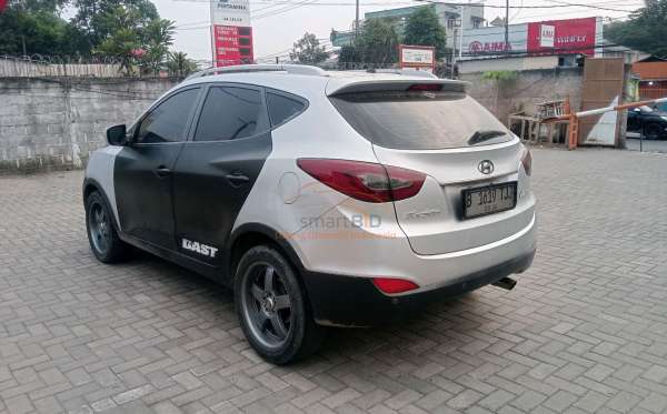 HYUNDAI TUCSON 2.0 2WD