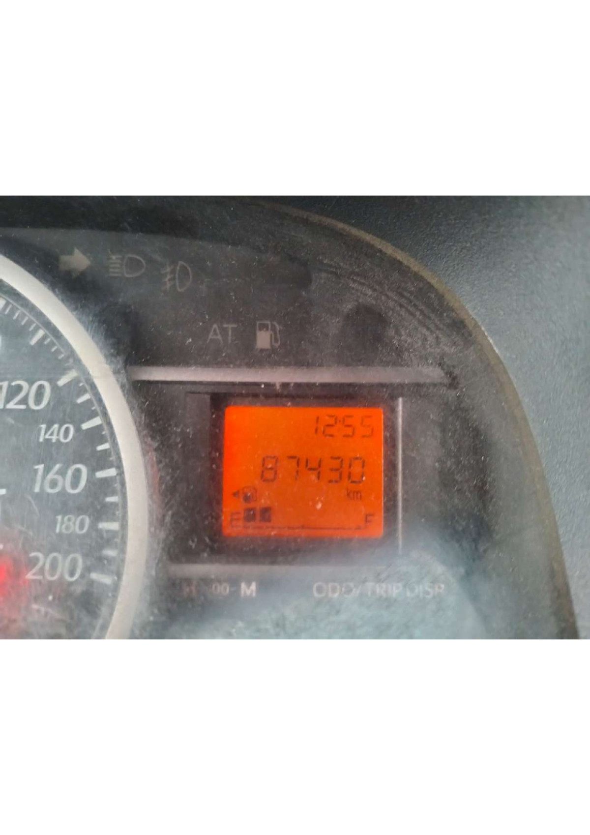 DAIHATSU  SIGRA  M