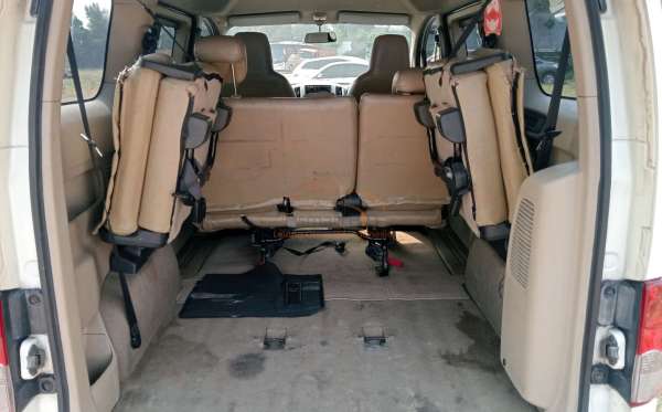 NISSAN EVALIA 1.5