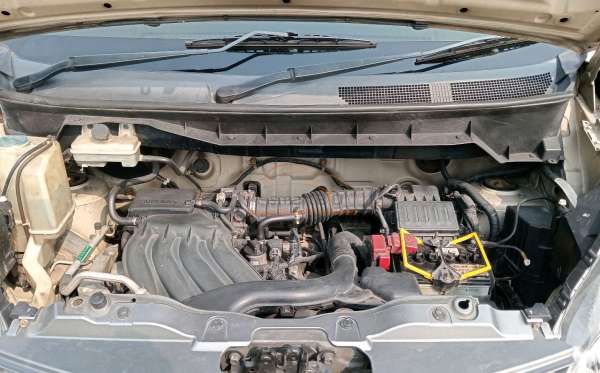 NISSAN EVALIA 1.5