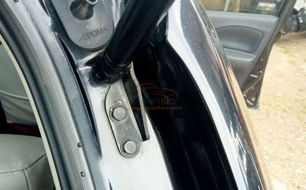 NISSAN MARCH 1.2
