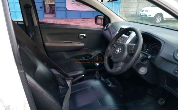 TOYOTA AGYA 1.0 G