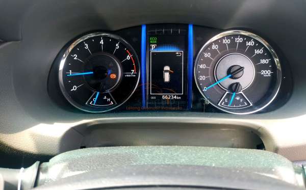 TOYOTA FORTUNER 2.7 SRZ