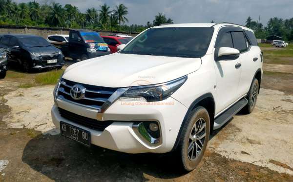 TOYOTA FORTUNER 2.7 SRZ