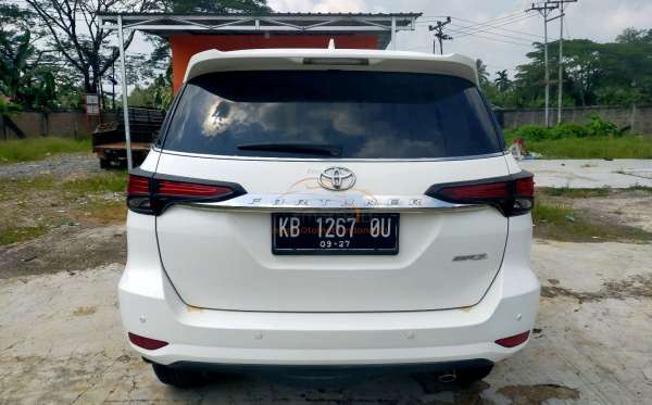 TOYOTA FORTUNER 2.7 SRZ