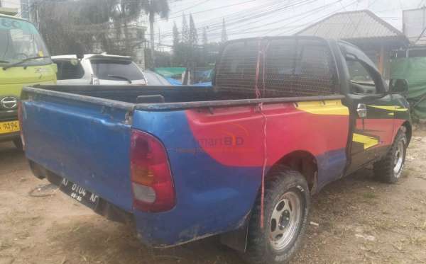 TOYOTA HILUX PICK UP