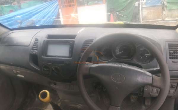TOYOTA HILUX PICK UP