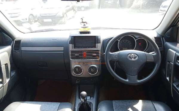 TOYOTA RUSH