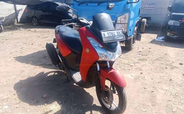 YAMAHA LEXI