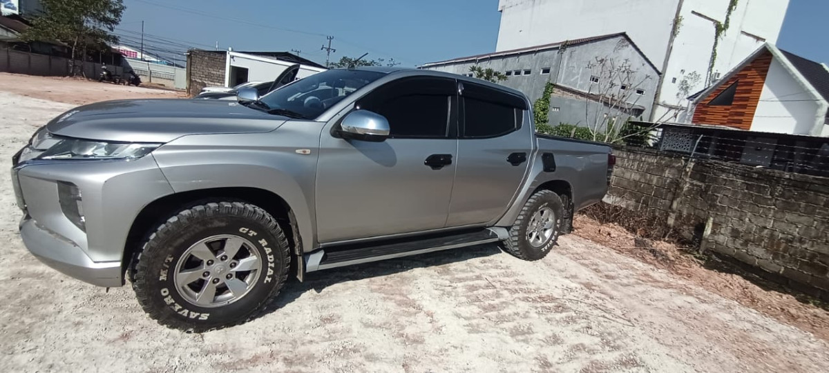 MITSUBISHI  TRITON DC