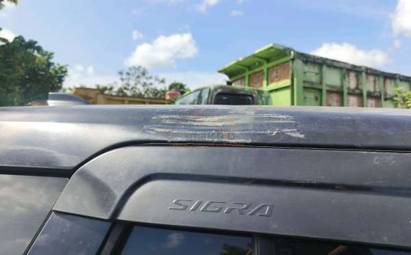 DAIHATSU SIGRA R