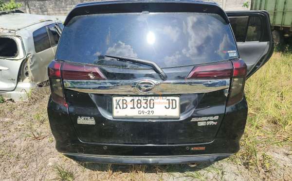 DAIHATSU SIGRA R