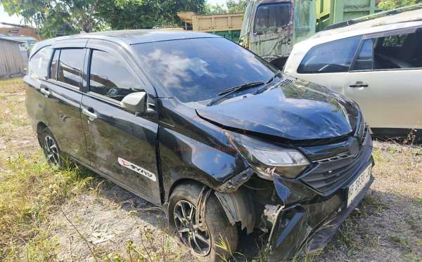 DAIHATSU SIGRA R
