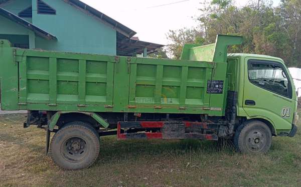 HINO DUTRO 130 HD DUMP TRUCK