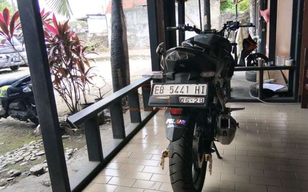 HONDA CBR 150 R
