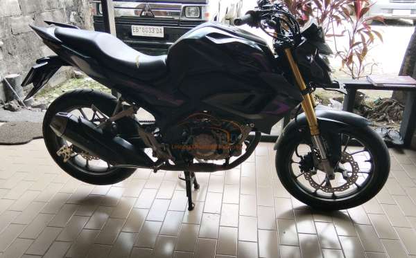 HONDA CBR 150 R