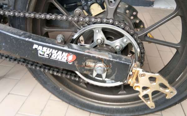 HONDA CBR 150 R