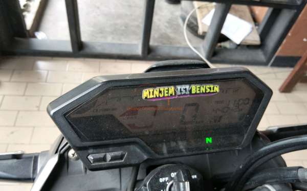 HONDA CBR 150 R