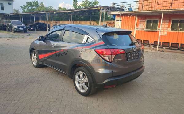HONDA HRV RU1 1.5 S