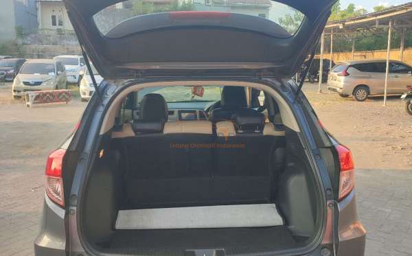 HONDA HRV RU1 1.5 S