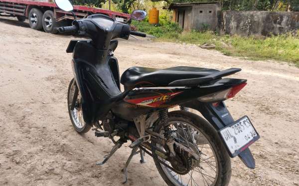 HONDA  REVO FIT