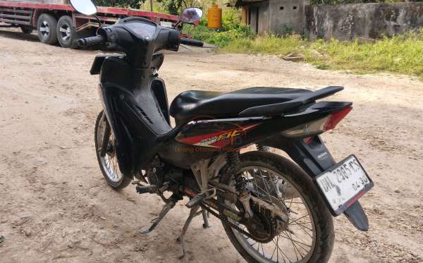 HONDA  REVO FIT