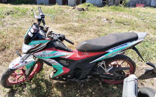 HONDA SONIC 150 R