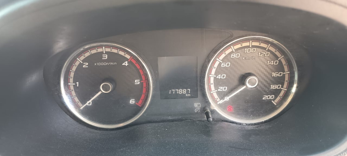 MITSUBISHI  TRITON DC