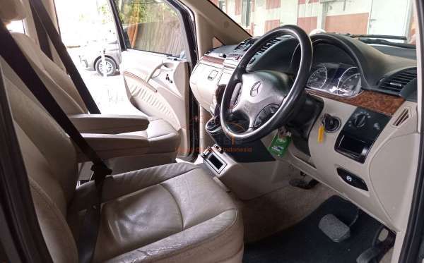 MERCEDES BENZ V350 AT (CBU)