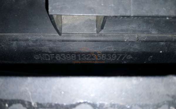 MERCEDES BENZ V350 AT (CBU)