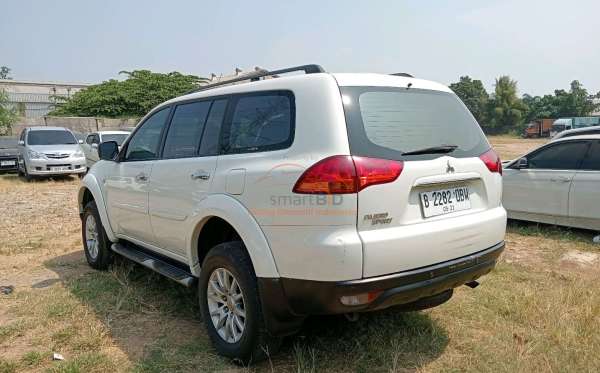 MITSUBISHI PAJERO SPORT 2.5 D EXCEED (4X2)
