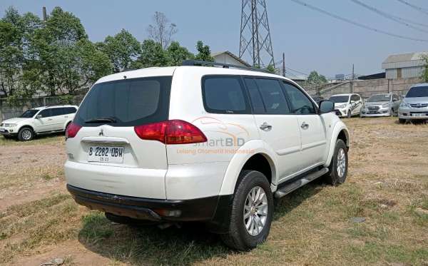 MITSUBISHI PAJERO SPORT 2.5 D EXCEED (4X2)