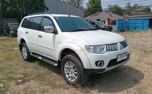 MITSUBISHI PAJERO SPORT 2.5 D EXCEED (4X2)