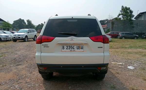 MITSUBISHI PAJERO SPORT 2.5 D EXCEED (4X2)