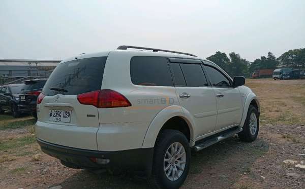 MITSUBISHI PAJERO SPORT 2.5 D EXCEED (4X2)