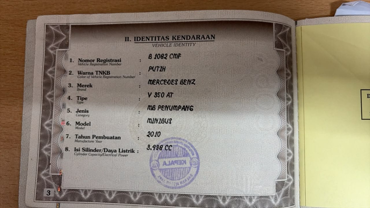 MERCEDES BENZ V350 AT (CBU)