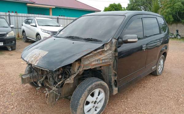 TOYOTA AVANZA 1.3 G
