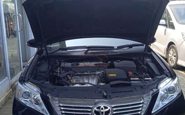 TOYOTA CAMRY V 2.5