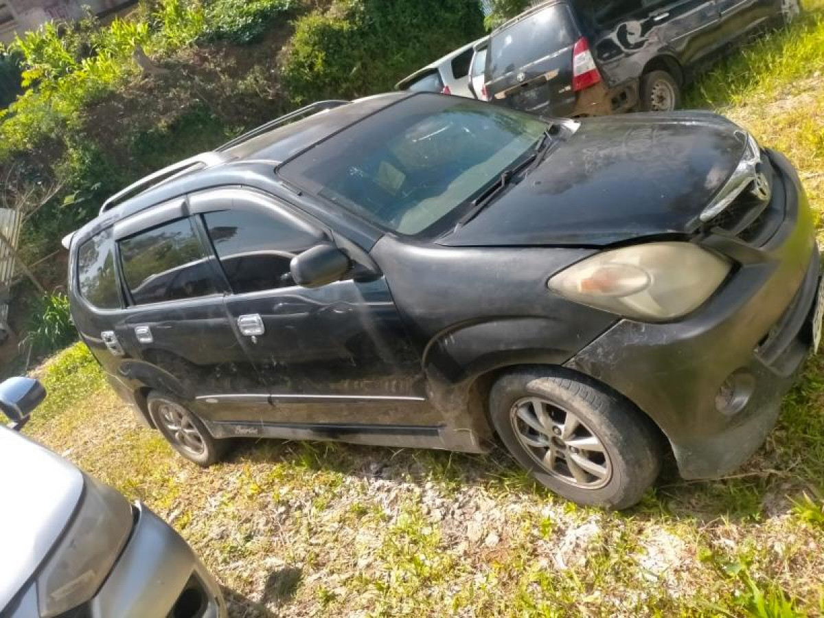 DAIHATSU  XENIA