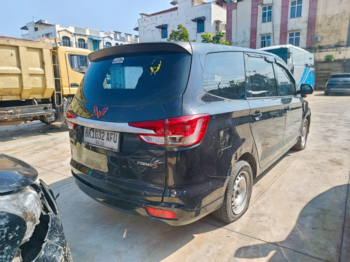 WULING FORMO