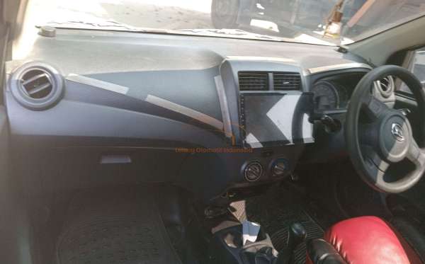 DAIHATSU AYLA 1.0 M