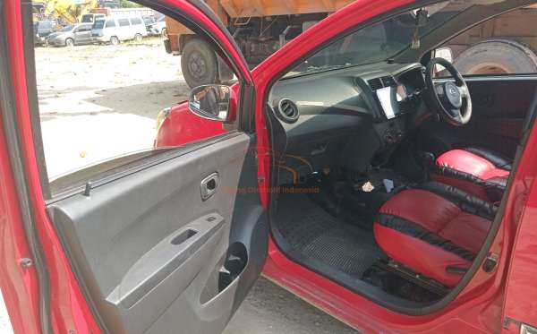 DAIHATSU AYLA 1.0 M