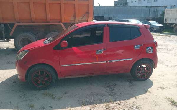DAIHATSU AYLA 1.0 M