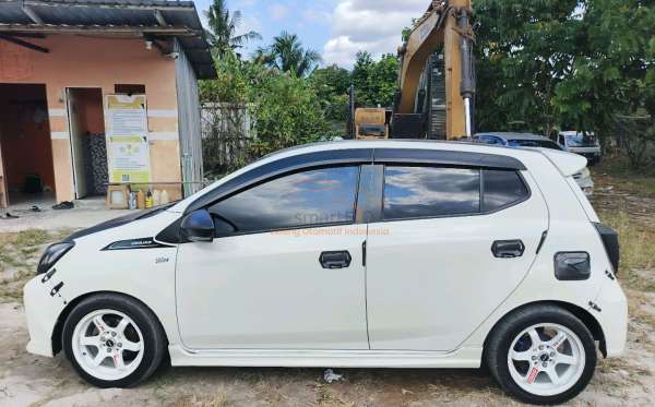 DAIHATSU AYLA 1.2R