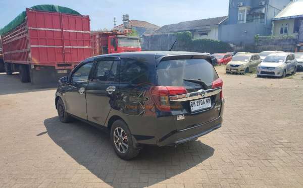 DAIHATSU SIGRA R