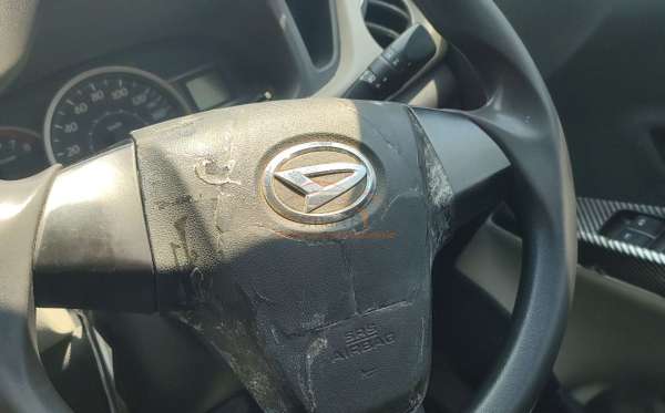DAIHATSU SIGRA R