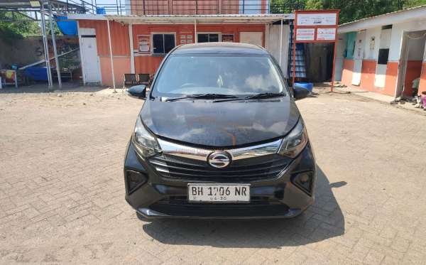 DAIHATSU SIGRA R