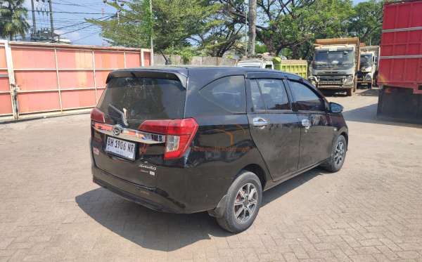 DAIHATSU SIGRA R