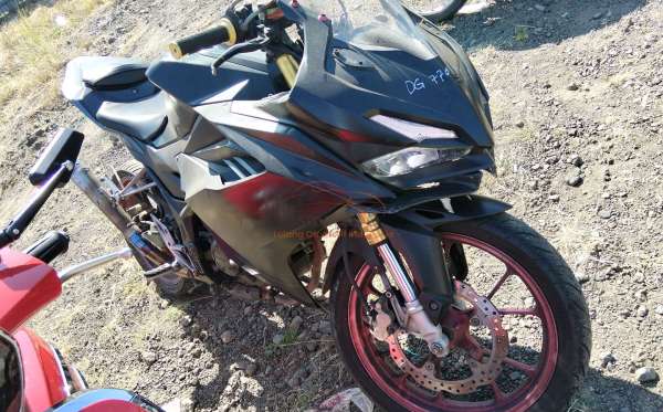 HONDA CBR 150 R