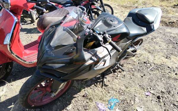 HONDA CBR 150 R
